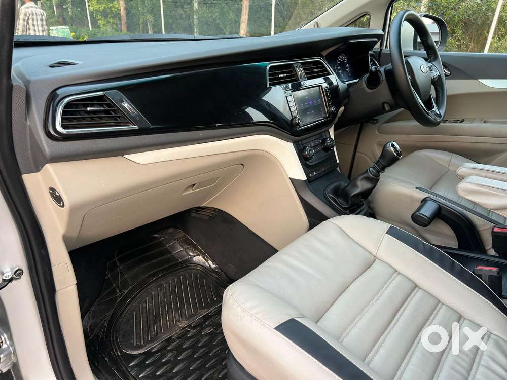 Mahindra Marazzo M6 8str, 2018, Diesel