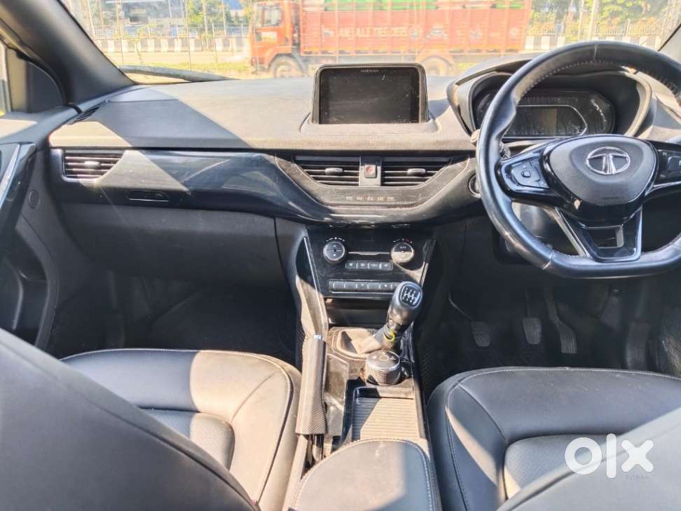 Tata Nexon 1.2 Revotron Xz Plus (s), 2023, Petrol