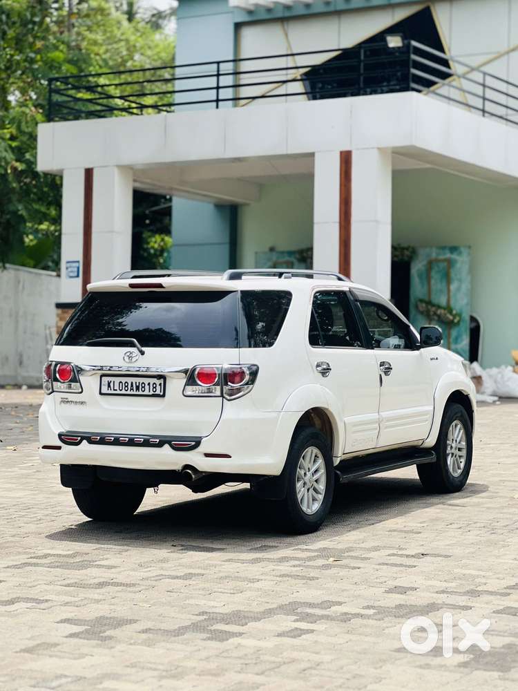 Toyota Fortuner 3.0 4x4 Manual, 2011, Diesel