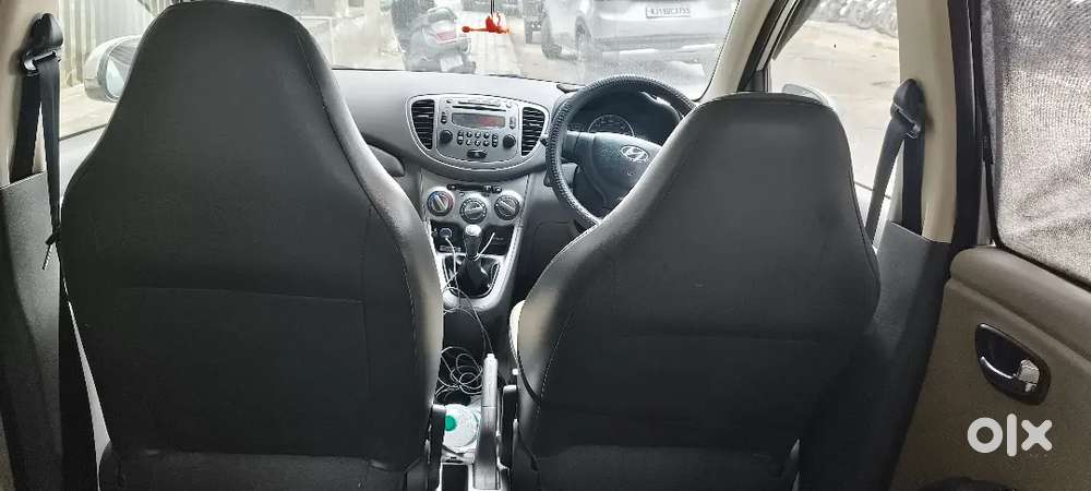 Hyundai I10 1.2 Sportz 2011