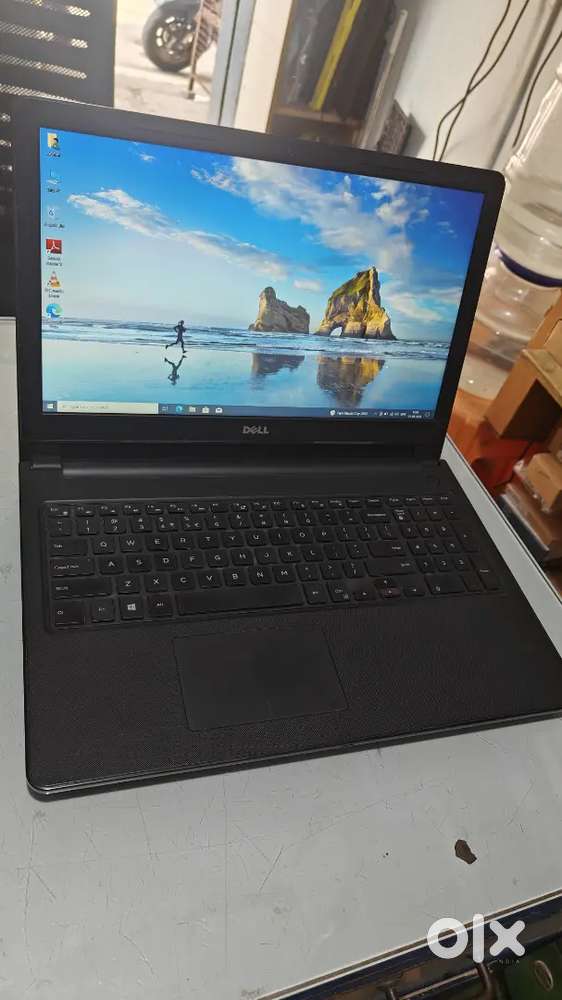 Dell Inspiron intel core i3 7th gen 8GB RAM 1TB HDD Windows 10 pro
