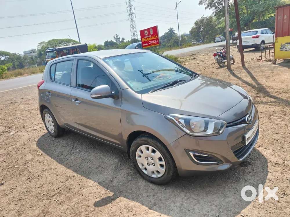 Hyundai I20 2012 Petrol 65000 Km Driven With Showroom Record