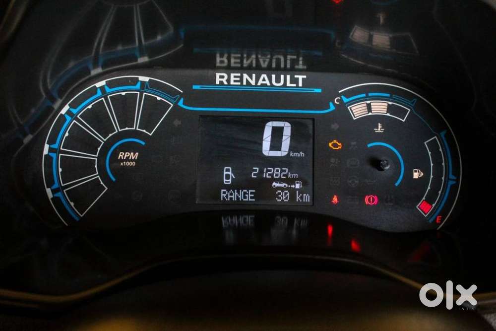 Renault Triber Rxt, 2022, Petrol