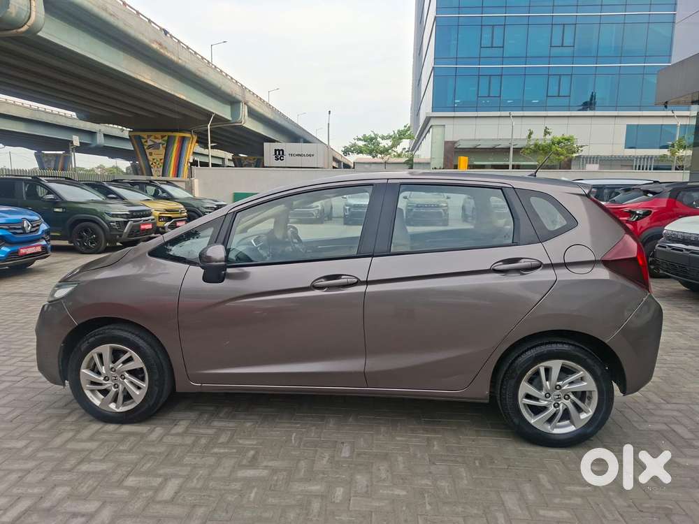 Honda Jazz V Mt Privilege, 2016, Petrol