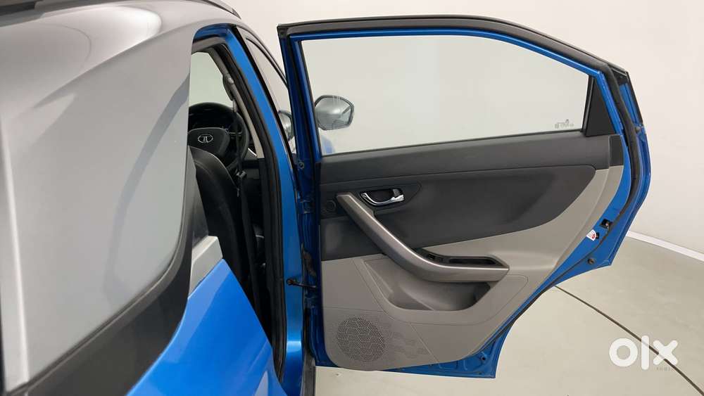 Tata Nexon 1.2 Revotron Xza Plus (o) Dual Tone, 2018, Diesel