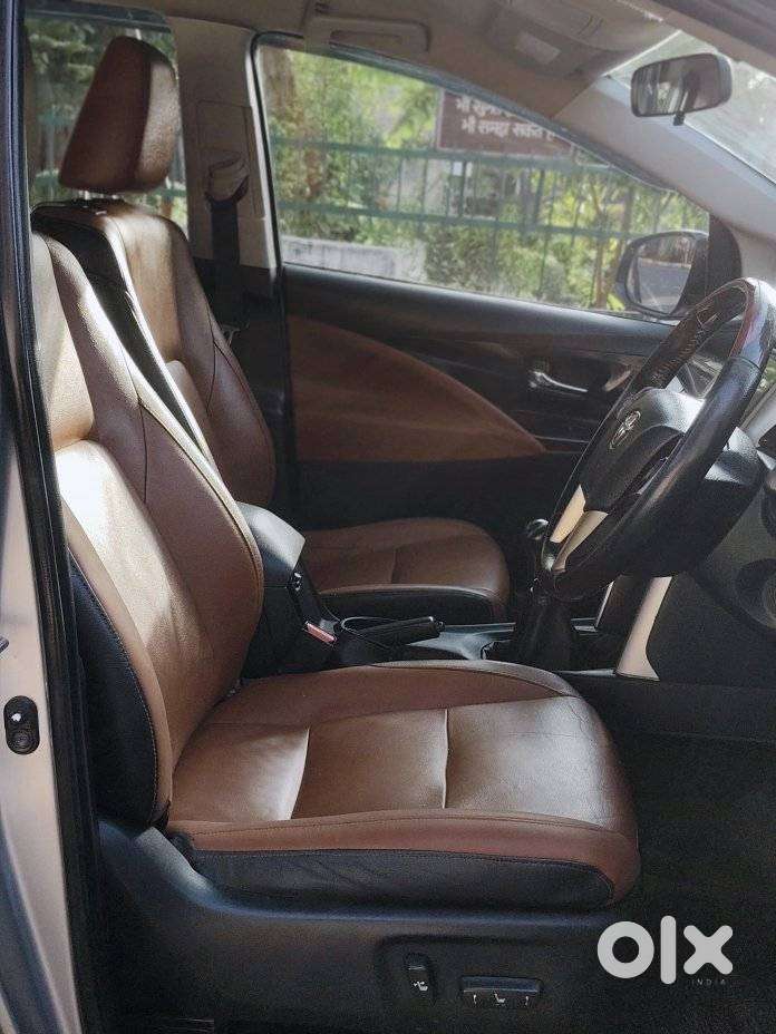 Toyota Innova Crysta 2.4 Gx Limited Edition 7 Str, 2017, Diesel