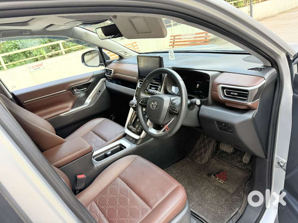 Toyota Innova Hycross 2.0 Zx (o) Hybrid 7 Str, 2024, Cng & Hybrids