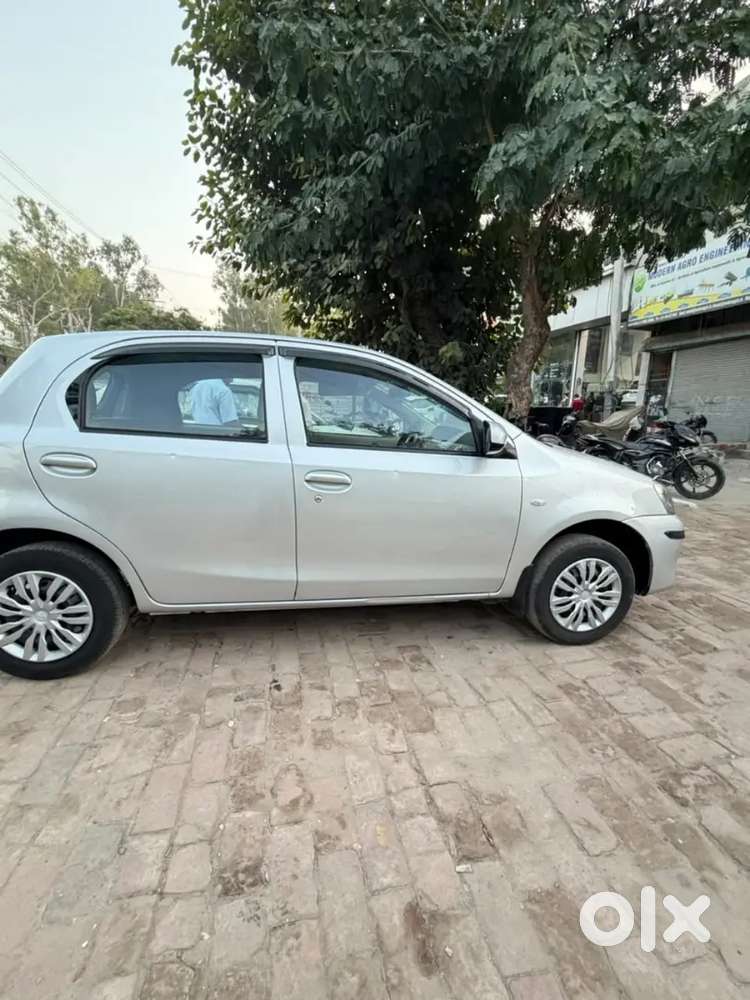 Toyota Etios Liva 2016 35,000 Km With Agency Records K Sth