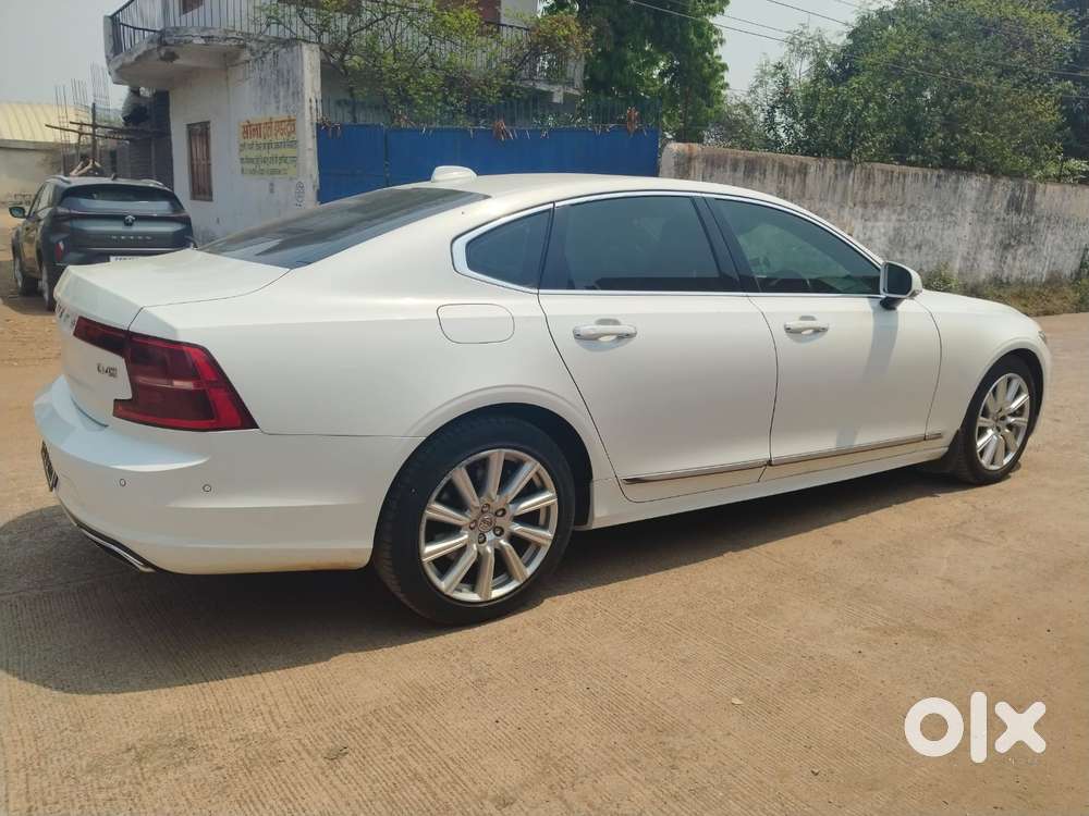 Volvo S90 D4 Momentum, 2018, Diesel