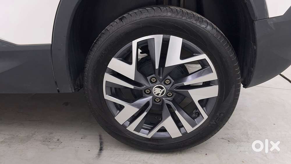 Skoda Kylaq Prestige, 2026, Petrol