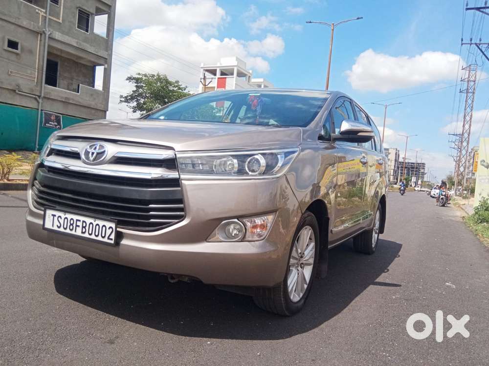 Toyota Innova Crysta 2.8 Z, 2016, Diesel