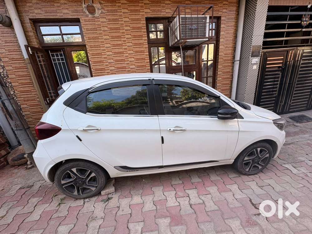 Tata Tiago Petrol Automatic 2022