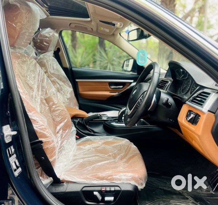 Bmw 3 Series 2.0 320i Luxury Line, 2017, Petrol