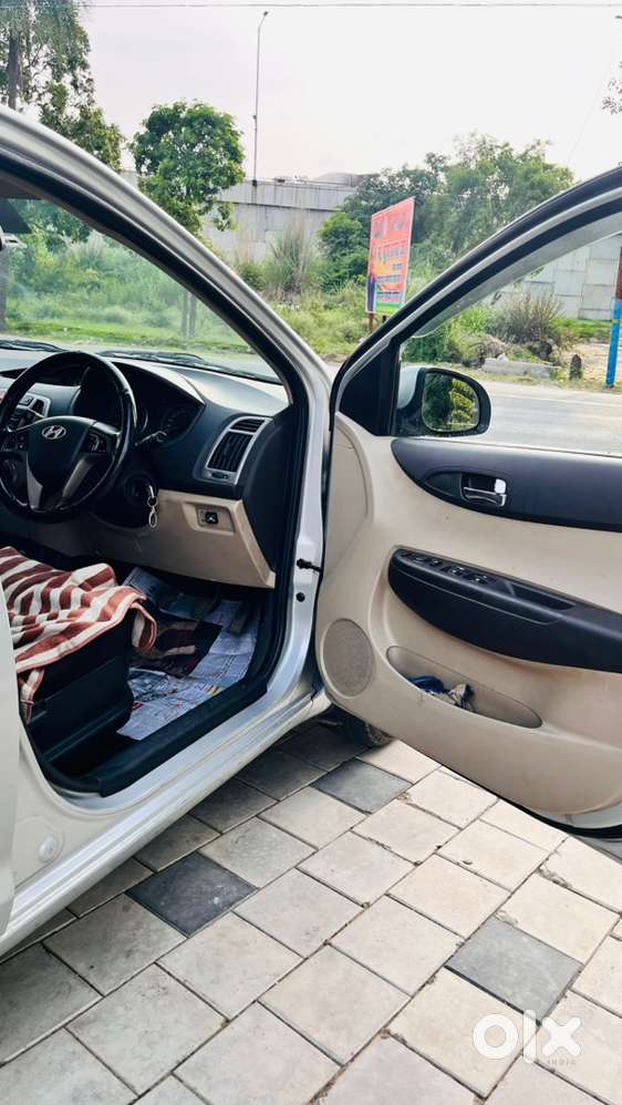 Hyundai I20 2014 Cng & Hybrids Good Condition