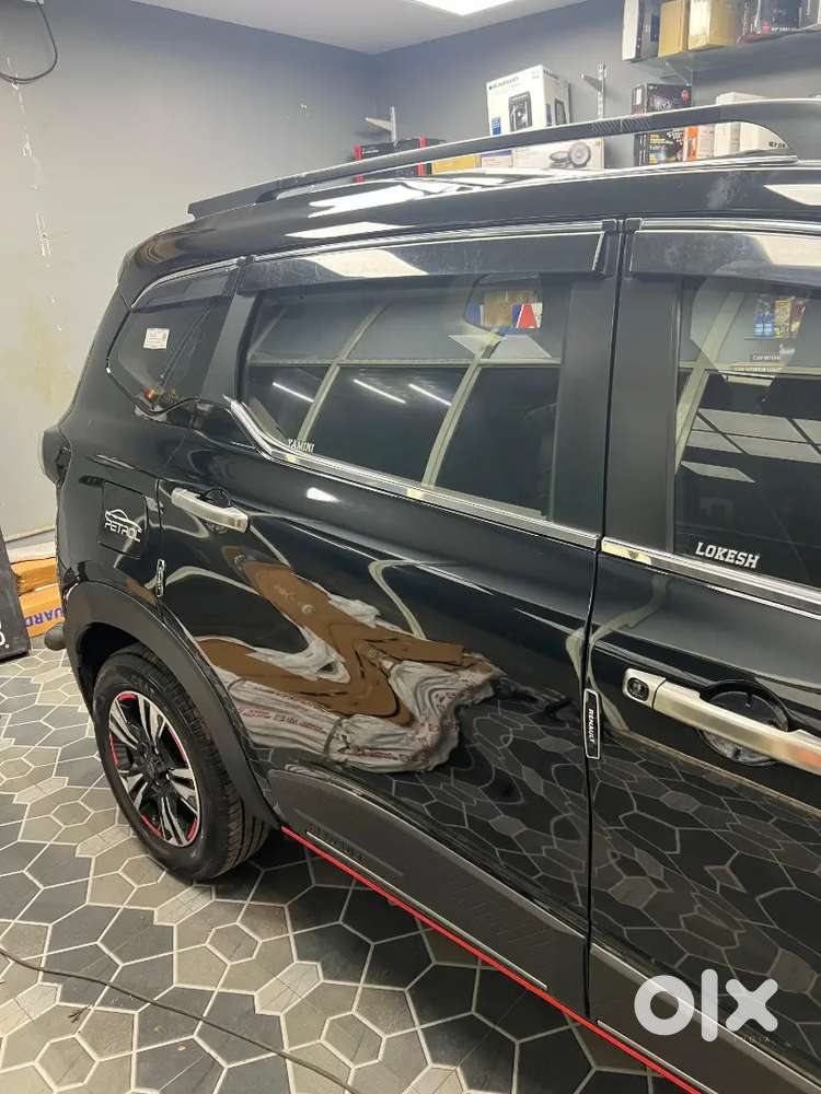 Renault Triber Emotion Urban Night 2025 Edition