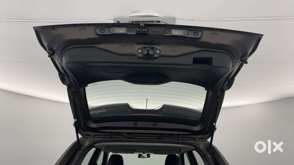 Nissan Magnite 1.0 Xv, 2021, Petrol