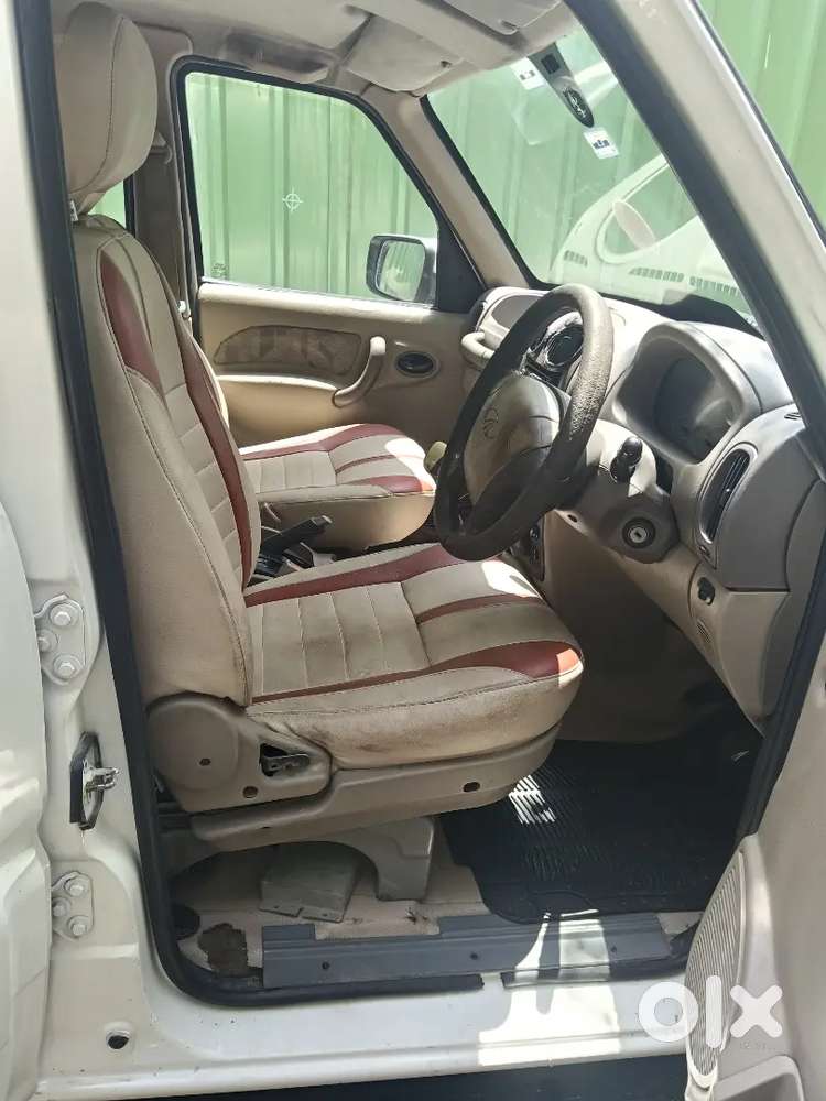Mahindra Scorpio 2009 manual