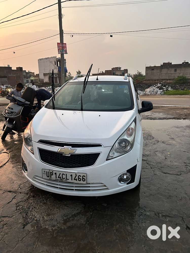 Chevrolet Beat Petrol 2014