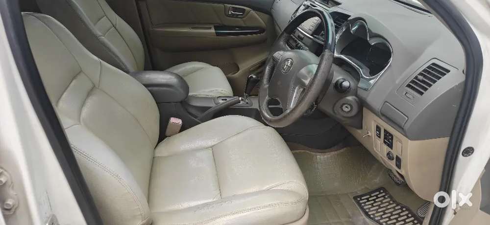 Toyota Fortuner Diesel 2013 Variant