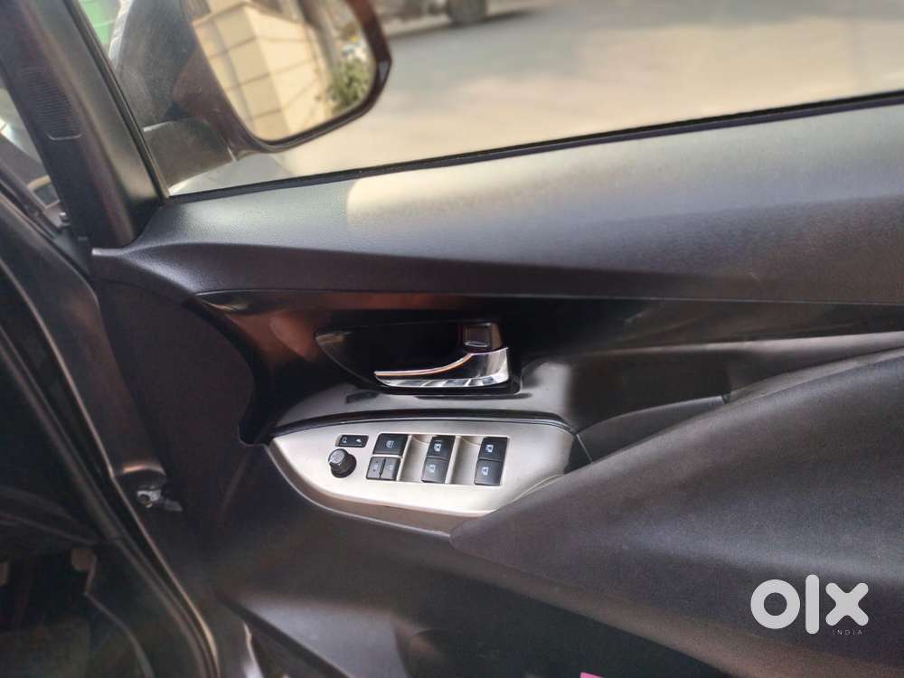 Toyota Innova Crysta 2.4 V, 2019, Diesel