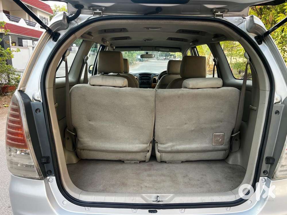 Toyota Innova 2.5 V 7 Str, 2010, Diesel