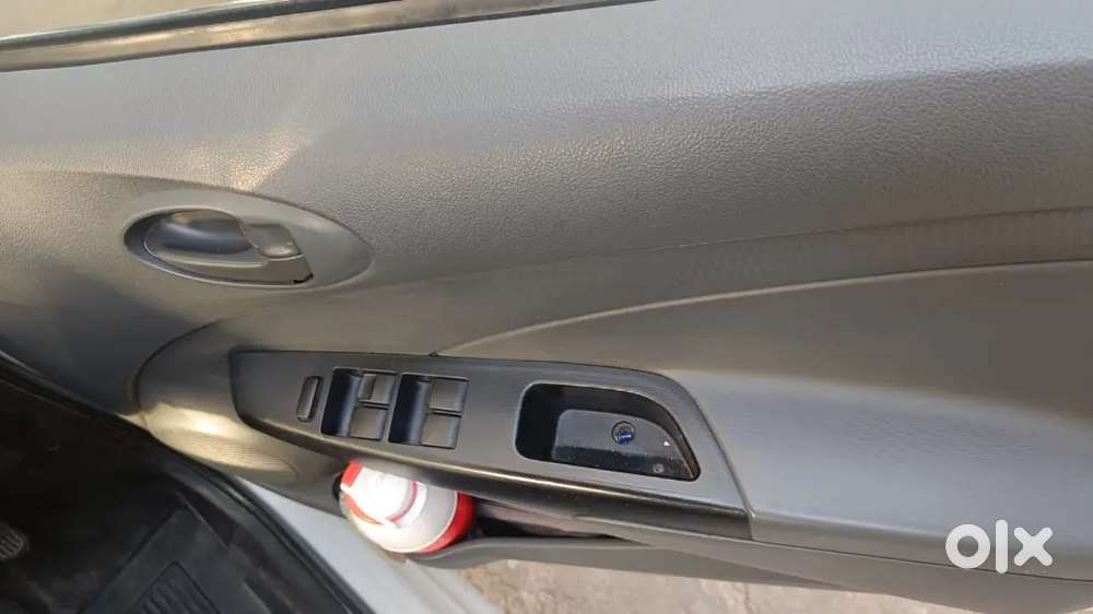 Toyota Etios 1.5 G 2013