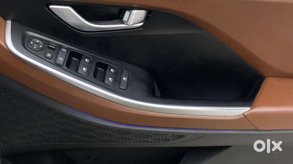 Hyundai Alcazar 2.0 Prestige (o) Petrol At 6 Str, 2021, Petrol