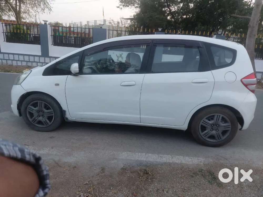 Honda Jazz 2010 Petrol 126000 Km Driven