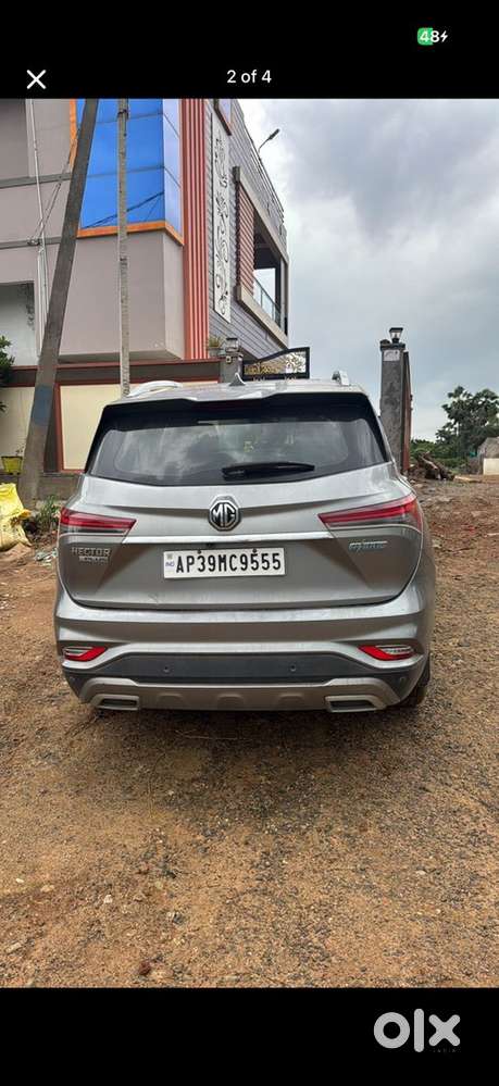 Mg Hector Plus 2022 Petrol 51000 Km Driven