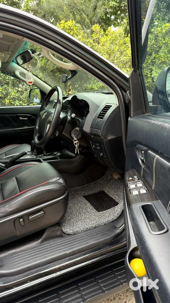 Toyota Fortuner 2015 Diesel Well Maintained