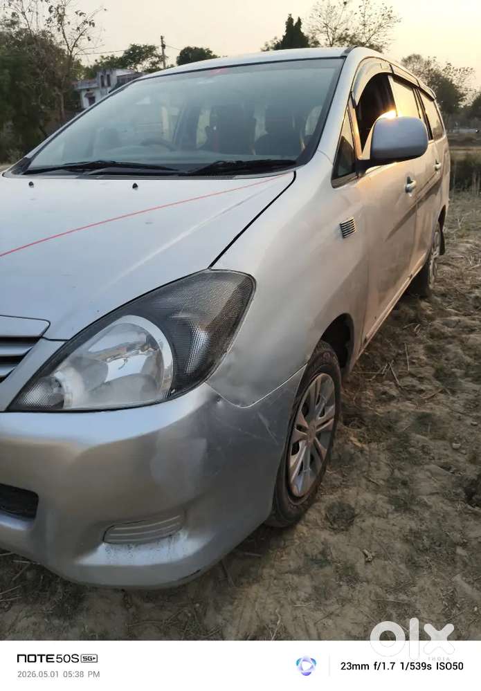 Toyota Innova 2011 Diesel Well Maintained
