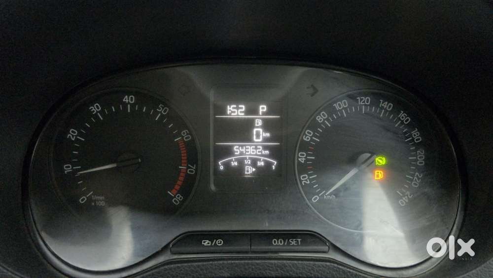 Skoda Rapid 1.6 Mpi At Style, 2017, Petrol