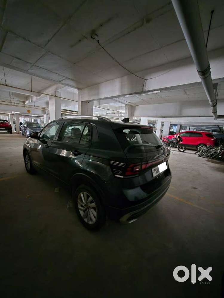 Volkswagen Taigun 1.0 Tsi Highline At, 2022, Petrol