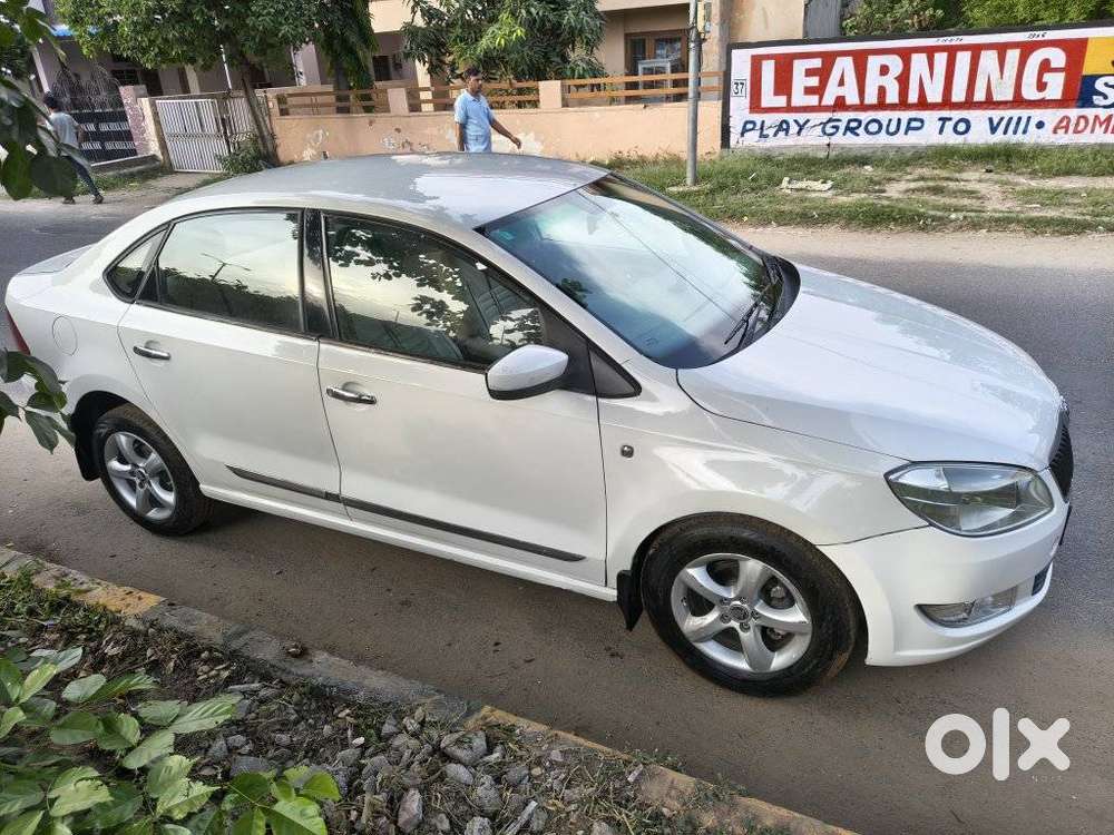 Skoda Rapid 1.5 Tdi Ambition Plus, 2015, Diesel