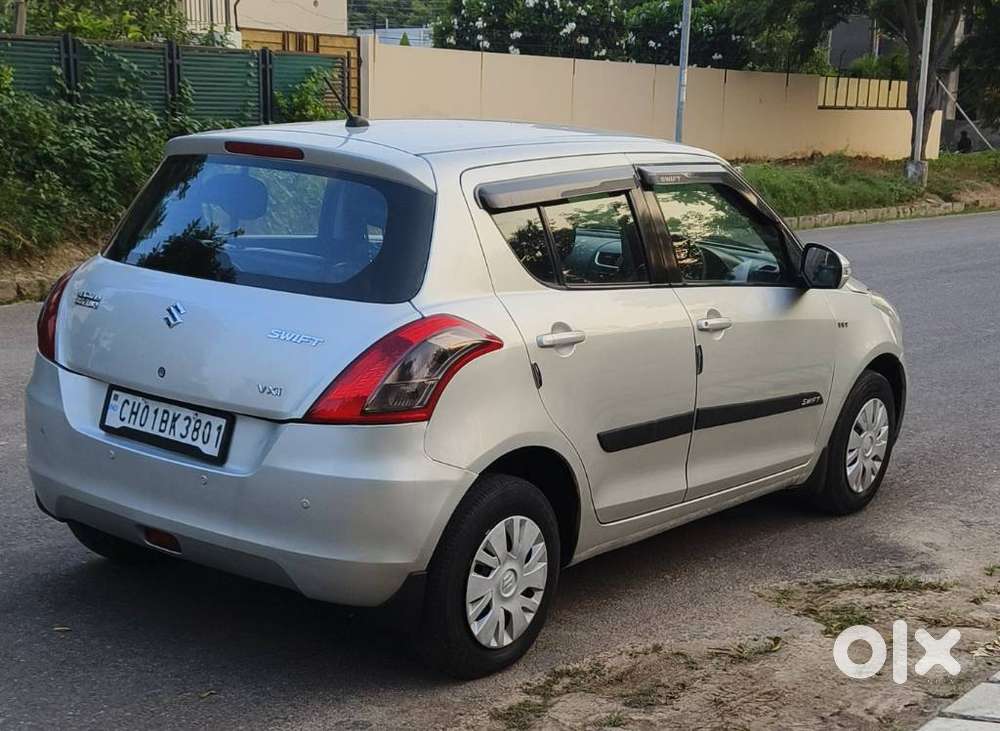 Maruti Suzuki Swift 1.2 Vxi (o), 2016, Petrol