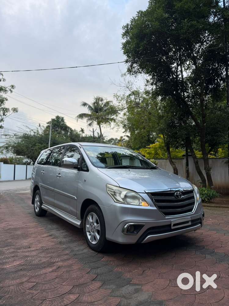 Toyota Innova 2012 2.5 V Aero | Single Owner | Diesel | 1,30,000 Km