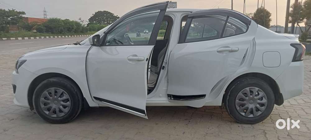 Maruti Suzuki Dzire 1.2 Vxi, 2025, Petrol