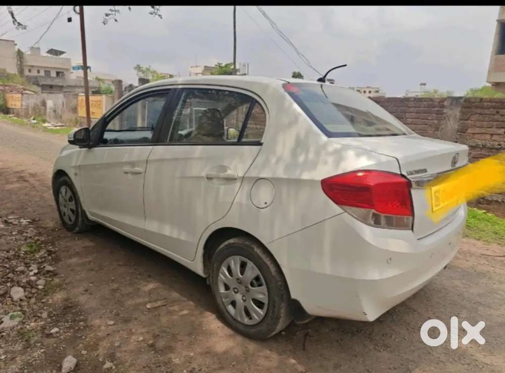 Honda Amaze 2015 Petrol 33000 Km Driven