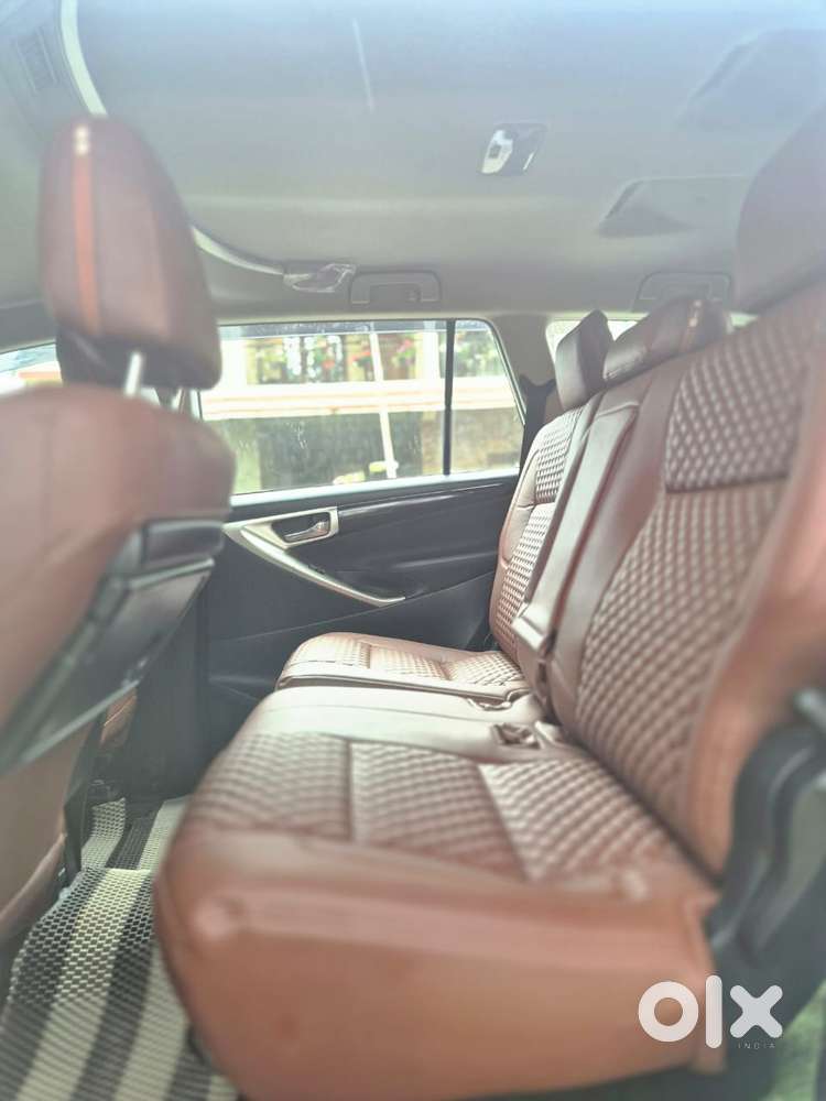 Toyota Innova Crysta 2.4 V 7 Str, 2023, Diesel