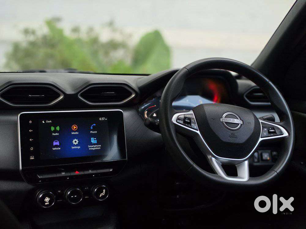 Nissan Magnite N-connecta B4d 1.0 Amt Cng, 2025, Cng & Hybrids