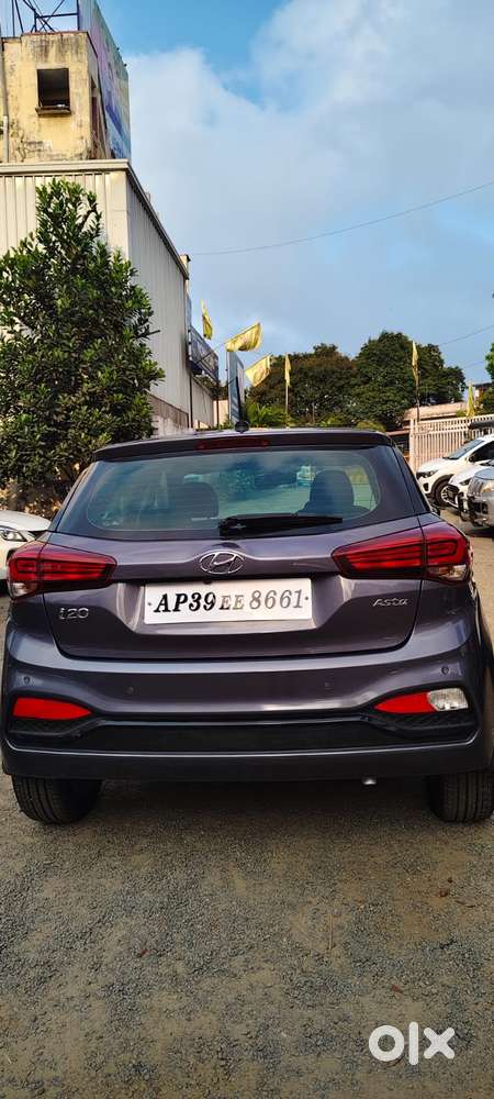 Hyundai I20 Asta (o) 1.2 Ivt, 2020, Petrol