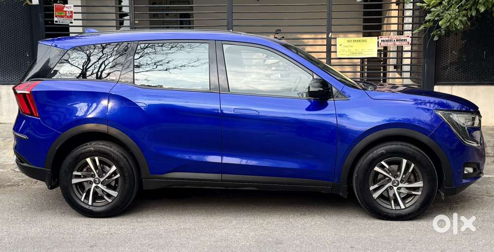 Mahindra Xuv700 2.2 Ax 5 Diesel At Str, 2022, Diesel