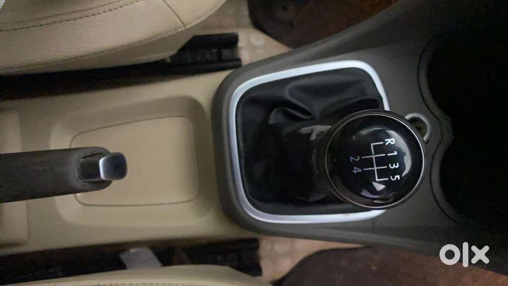 Volkswagen Vento 1.6 Highline, 2016, Petrol