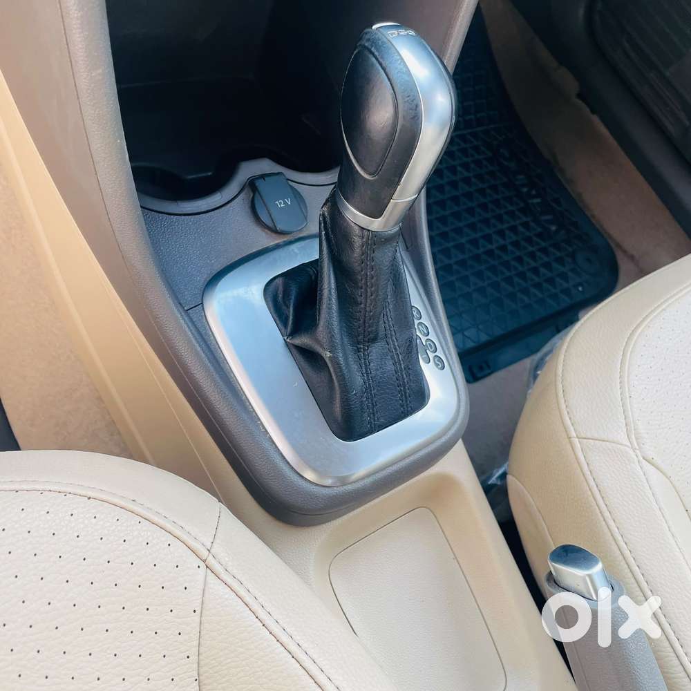 Volkswagen Vento 1.2 Highline Plus At 16 Alloy, 2018, Petrol