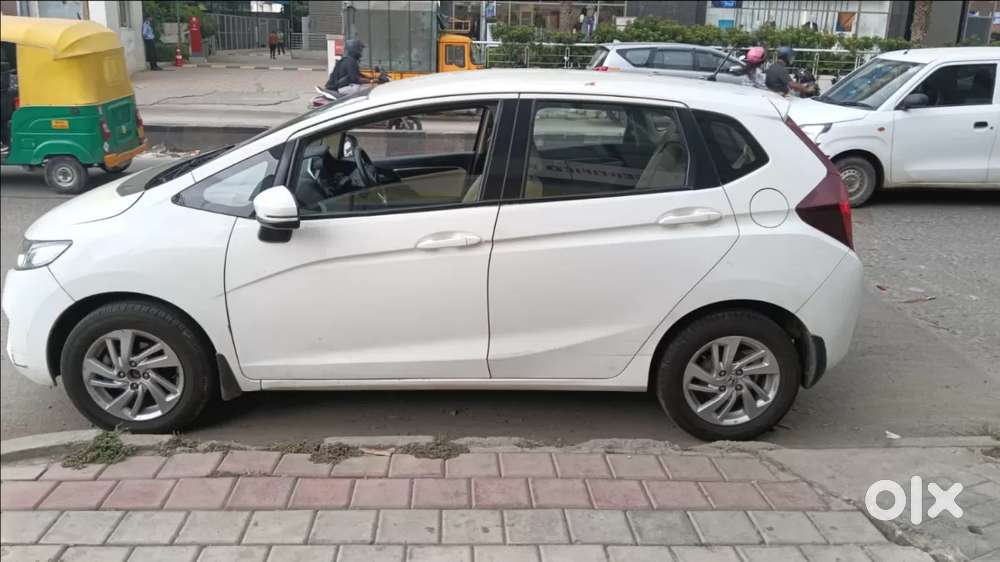 Honda Jazz V Cvt, 2016, Petrol