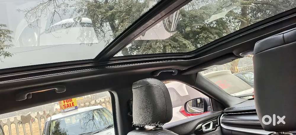 Jeep Compass 2.0 S(02) At 2023 (dual Tone)