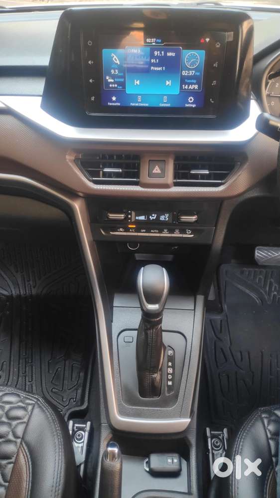 Maruti Suzuki Brezza 1.5 Zxi At Smart Hybrid, 2021, Petrol