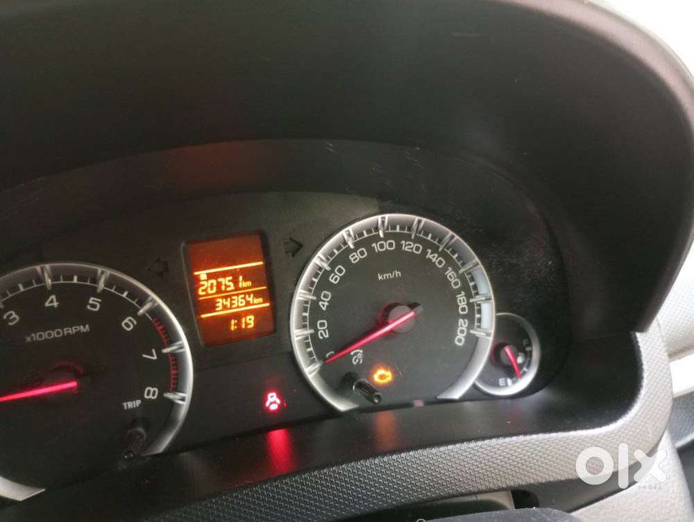 Maruti Suzuki Swift Vxi Abs Bsiv, 2016, Petrol