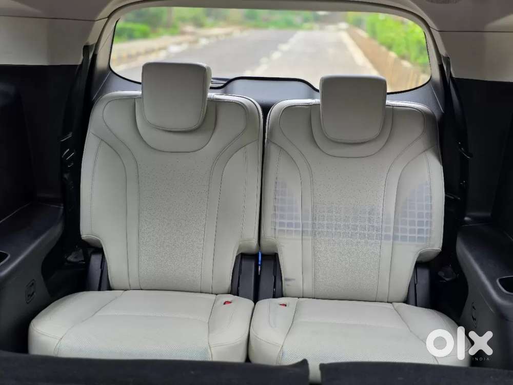 Mahindra Xuv700 2.2 Ax 7 Diesel At Luxury Pack Str, 2023, Diesel
