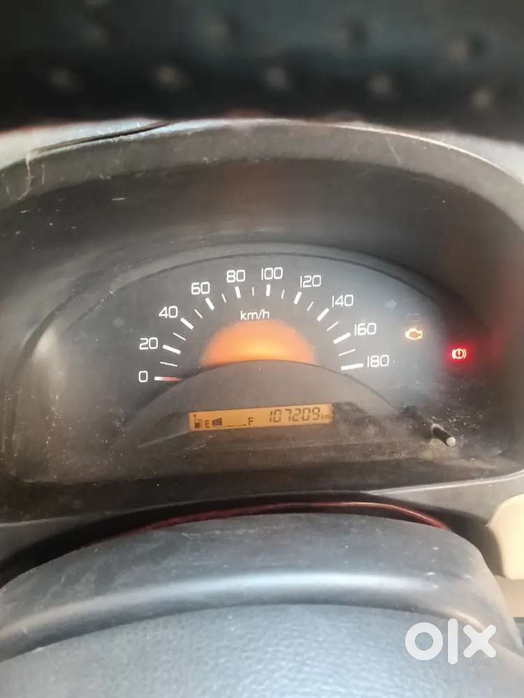 Car Me Koi Bhi Kami Nhi Hai Ghar Per Khadi Rehti Hai